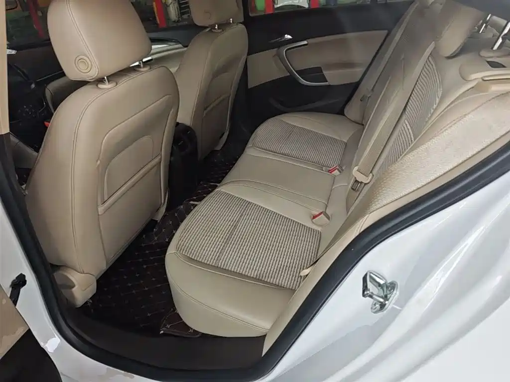 Buick Regal 2015 2.0L Leading Fashion Model фото 17
