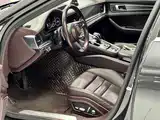 Photo 5 - Porsche Panamera