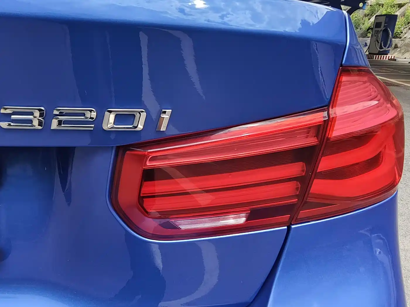 BMW 3 Series 2017 320i M Sport фото 28