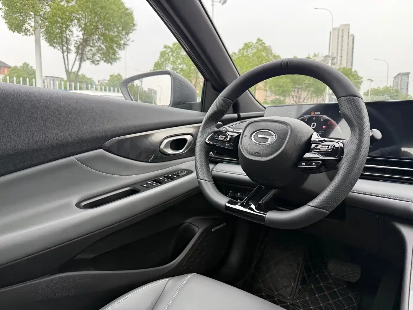 GAC Trumpchi Trumpchi Emkoo 2024 Model 270T DCT Shadow Leopard S Edition фото 11
