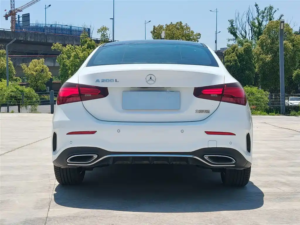 Mercedes-Benz A-Class 2024 A 200 L Fashion Edition фото 5