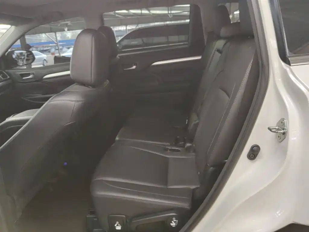 Toyota Highlander 2015 2.0T AWD Luxury Edition 7-seater фото 17