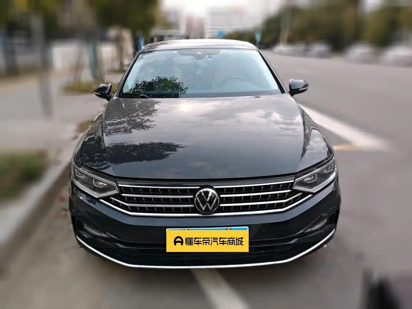 Volkswagen Magotan 2023 Model 2 Million Commemorative Edition 330TSI DSG Luxury фото 5