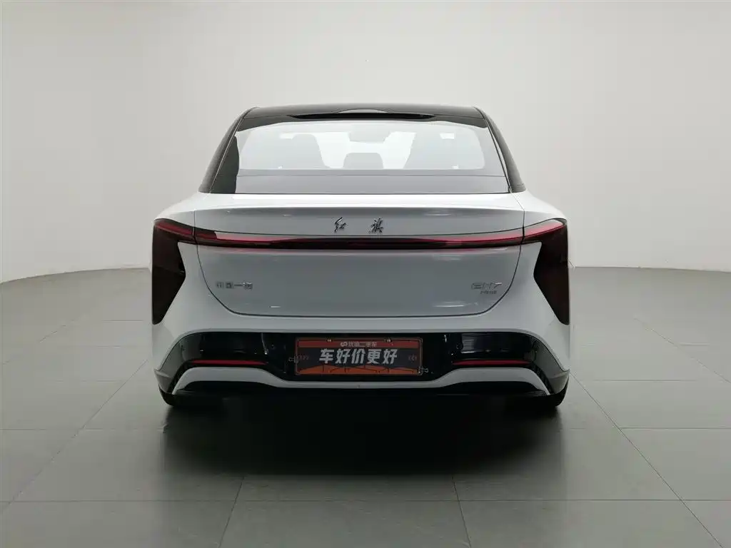 Hongqi EH7 2024 820 Pro Glory Edition фото 4