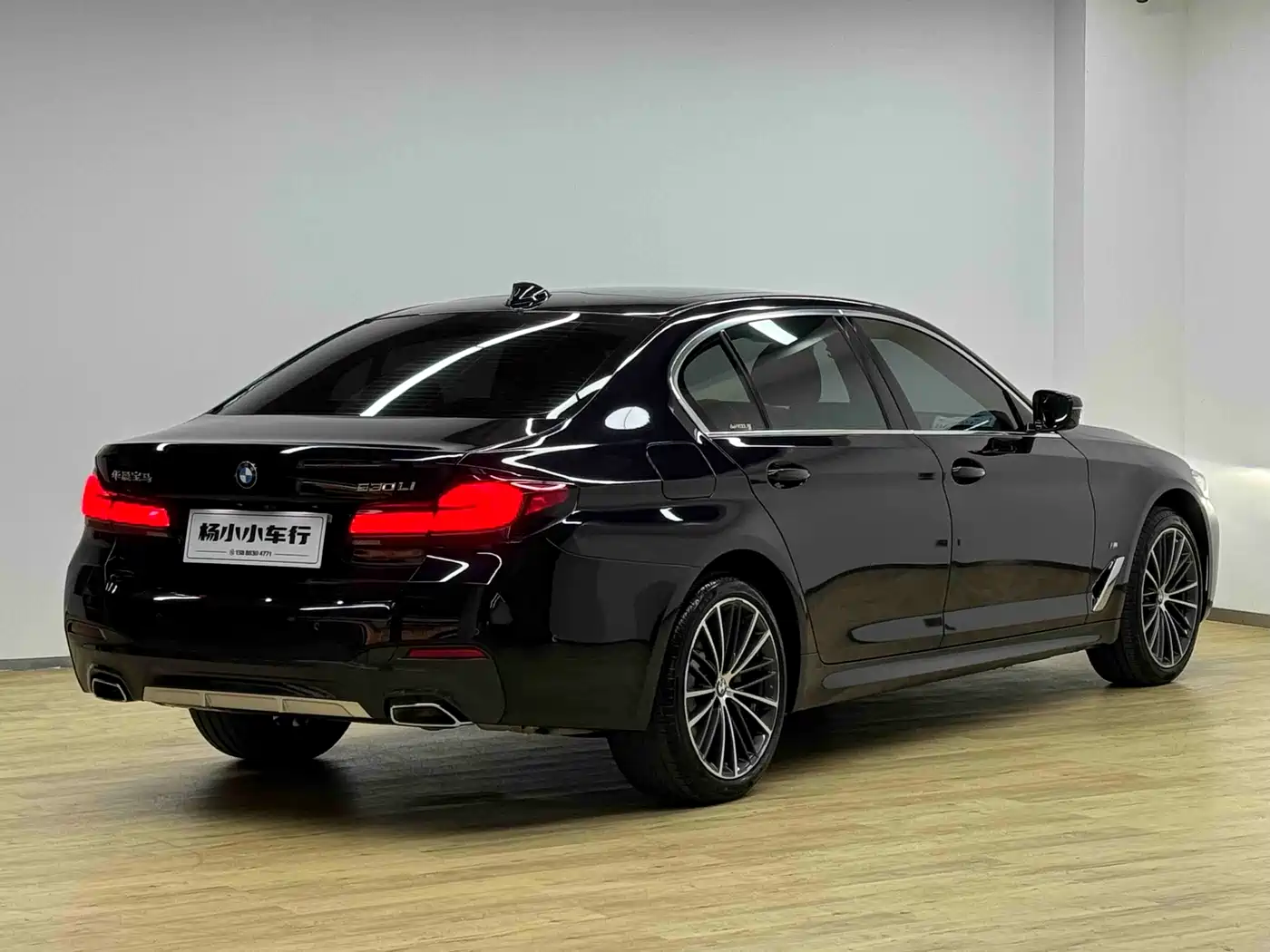 BMW 5 Series 2022 Facelift 530Li Leading M Sport Package фото 31