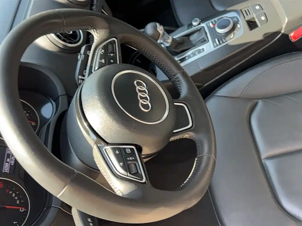 Audi A3 2014 Limousine 35 TFSI Auto Comfort фото 16