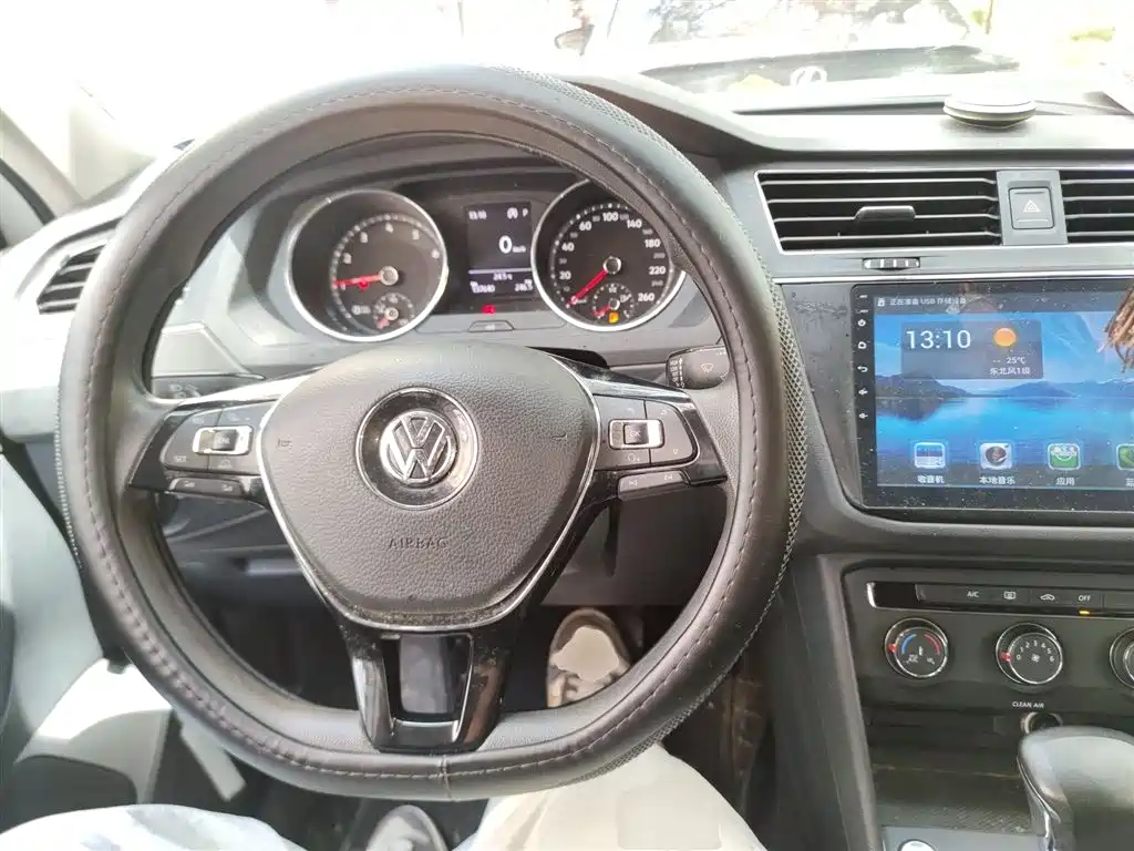 Volkswagen Tiguan L 2017 330TSI Automatic 2WD Trend Edition фото 6