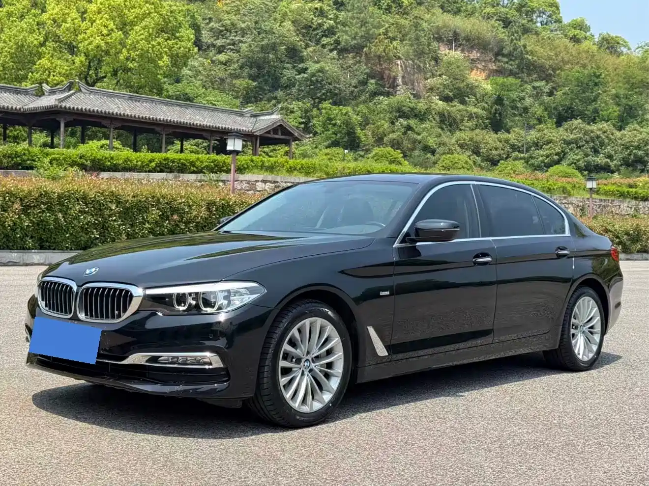 BMW 5 Series 2018 530Li Leading Luxury Package