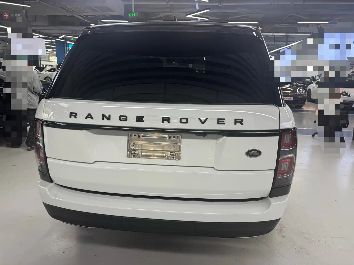 Land Rover Range Rover 2019 3.0 SCV6 Heritage Edition фото 5
