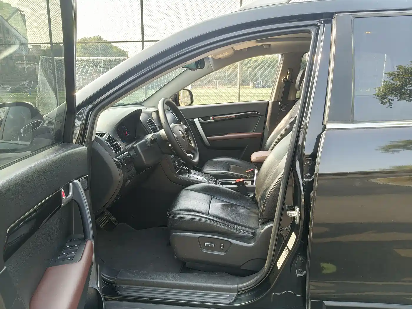 Chevrolet Captiva 2012 2.4L 4WD Flagship Edition 7-Seater фото 7