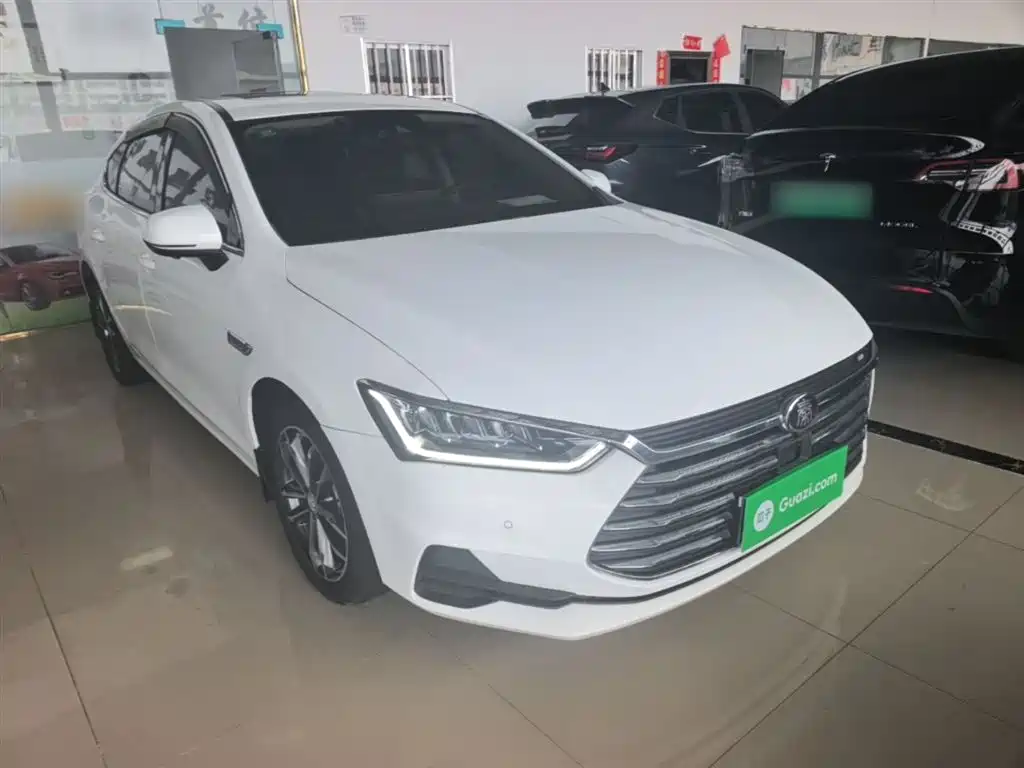 BYD Qin Pro 2018 1.5TI Automatic Smart Connected Premium Edition фото 4
