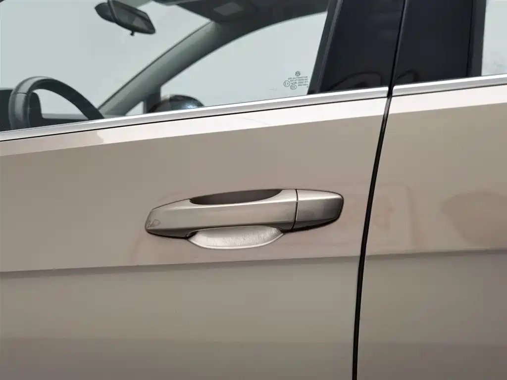 Volkswagen Golf 2015 1.6L Automatic Comfort фото 18