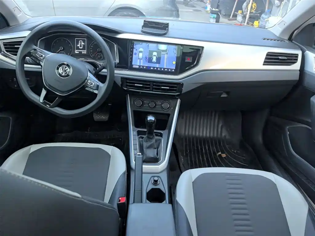 Volkswagen Polo 2019 Plus 1.5L Automatic Beats Trendy Edition фото 9