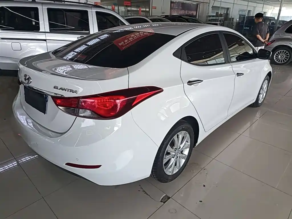 Hyundai Langdong 2016 1.6L Automatic Premium Edition фото 7