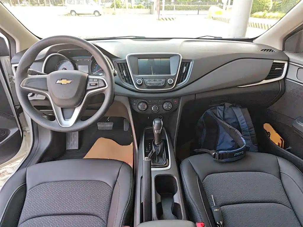 Chevrolet Cavalier 2019 320 Automatic Joy Edition фото 10