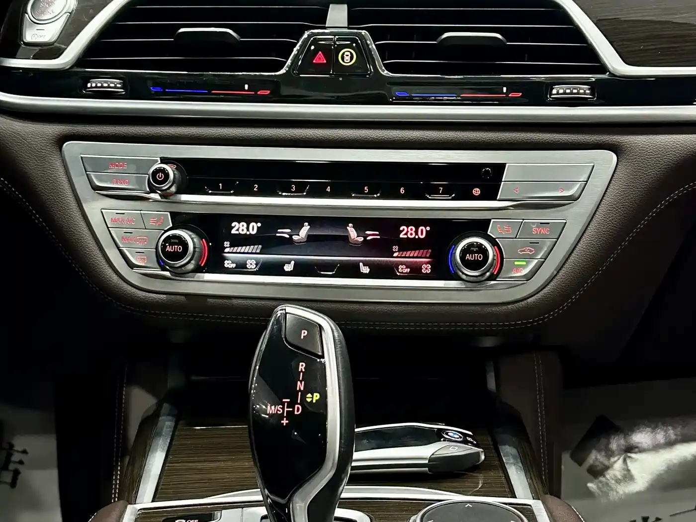 BMW 7 Series 2021 Model 730Li Luxury Package фото 10