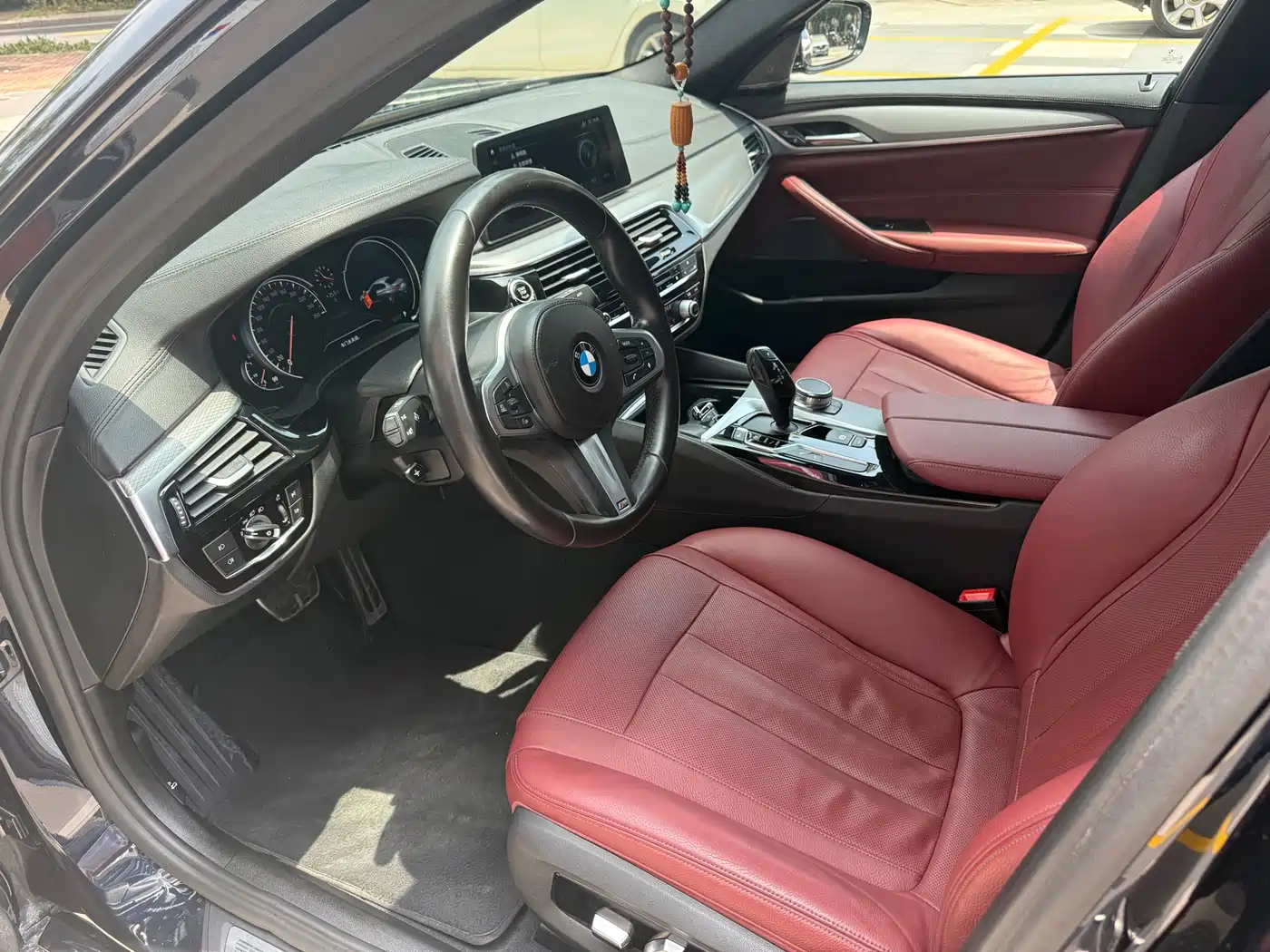 BMW 5 Series 2018 530Li Premium M Sport Package фото 10