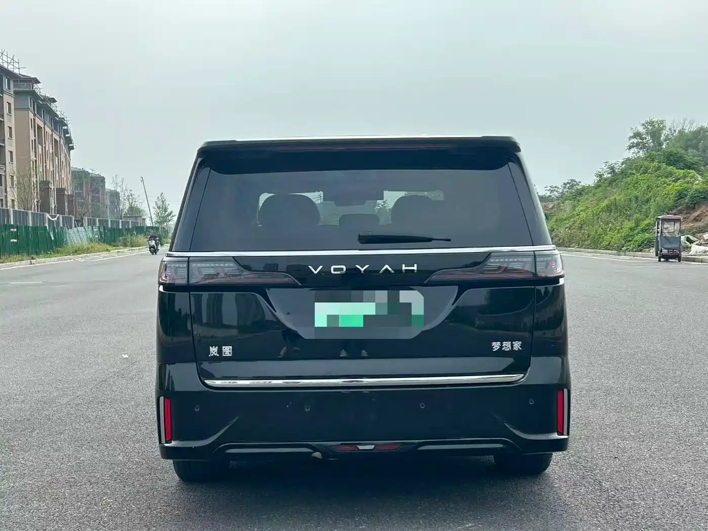 Voyah Auto Voyah Dreamer 2025 PHEV 4WD Kunpeng Premium Edition фото 5