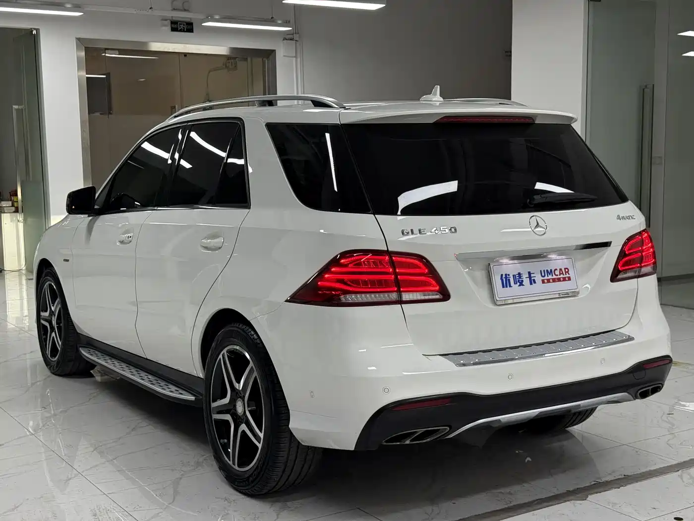 Mercedes-Benz GLE 2016 GLE 450 AMG 4MATIC фото 4