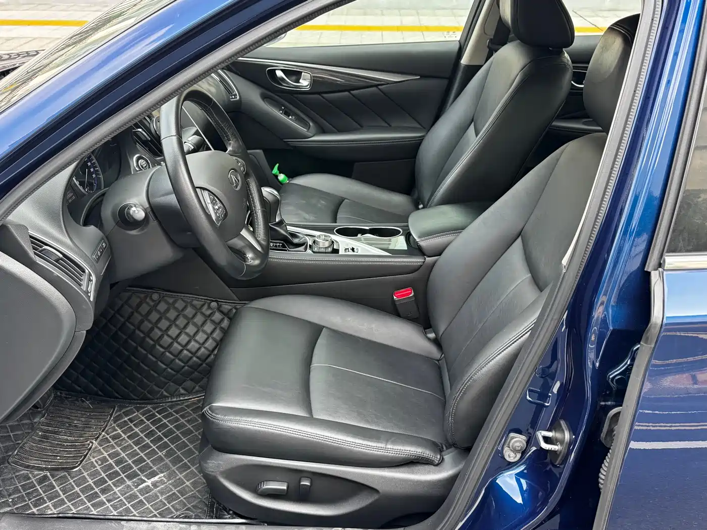 Infiniti Q50L 2017 2016 Model 2.0T Comfort Edition