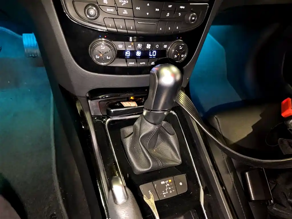 Peugeot 508 2013 2.0L 2nd Anniversary Auto Sunroof Classic Edition фото 14