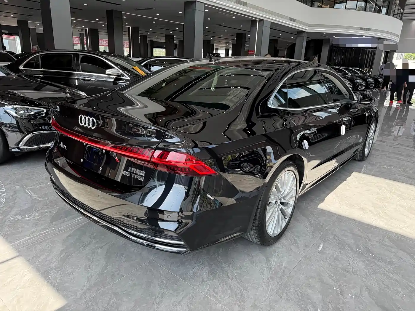 Audi A7L 2024 45TFSI S-line Dream Edition Crystal Package фото 10