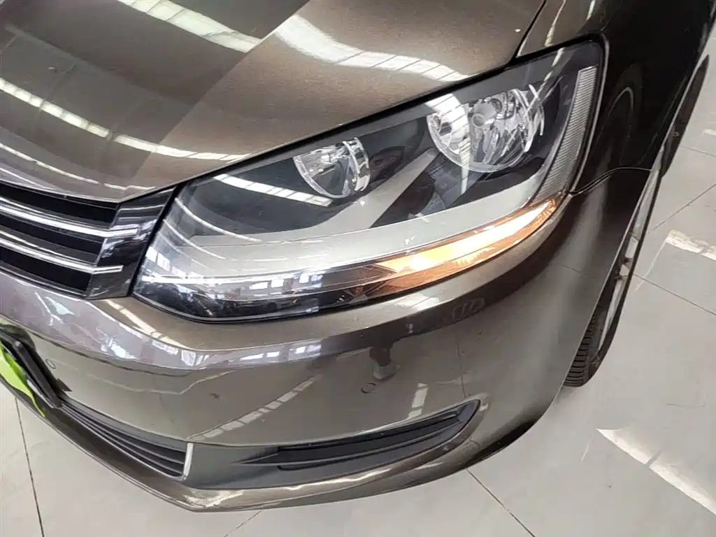 Volkswagen Sharan 2016 380TSI Comfort 7-seater фото 24
