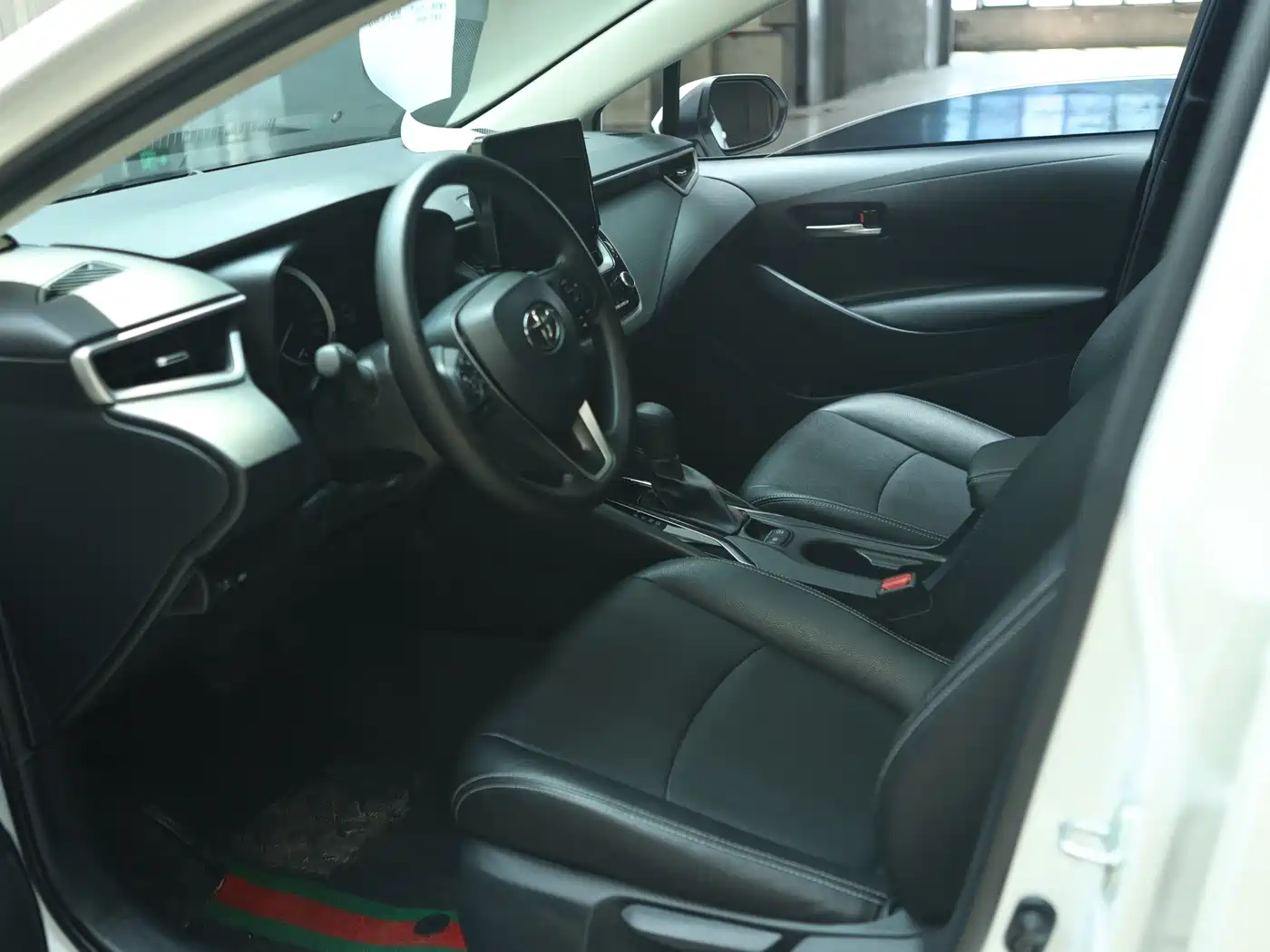 Toyota Corolla 2021 1.2T S-CVT Elite PLUS Edition фото 9
