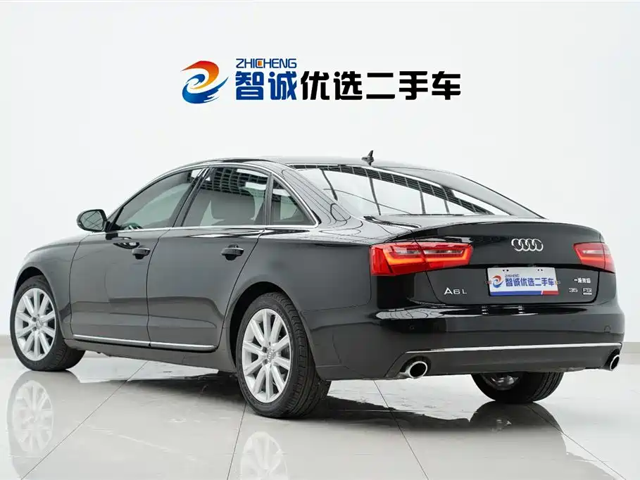 Audi A6L 2012 35 FSI quattro Luxury фото 36