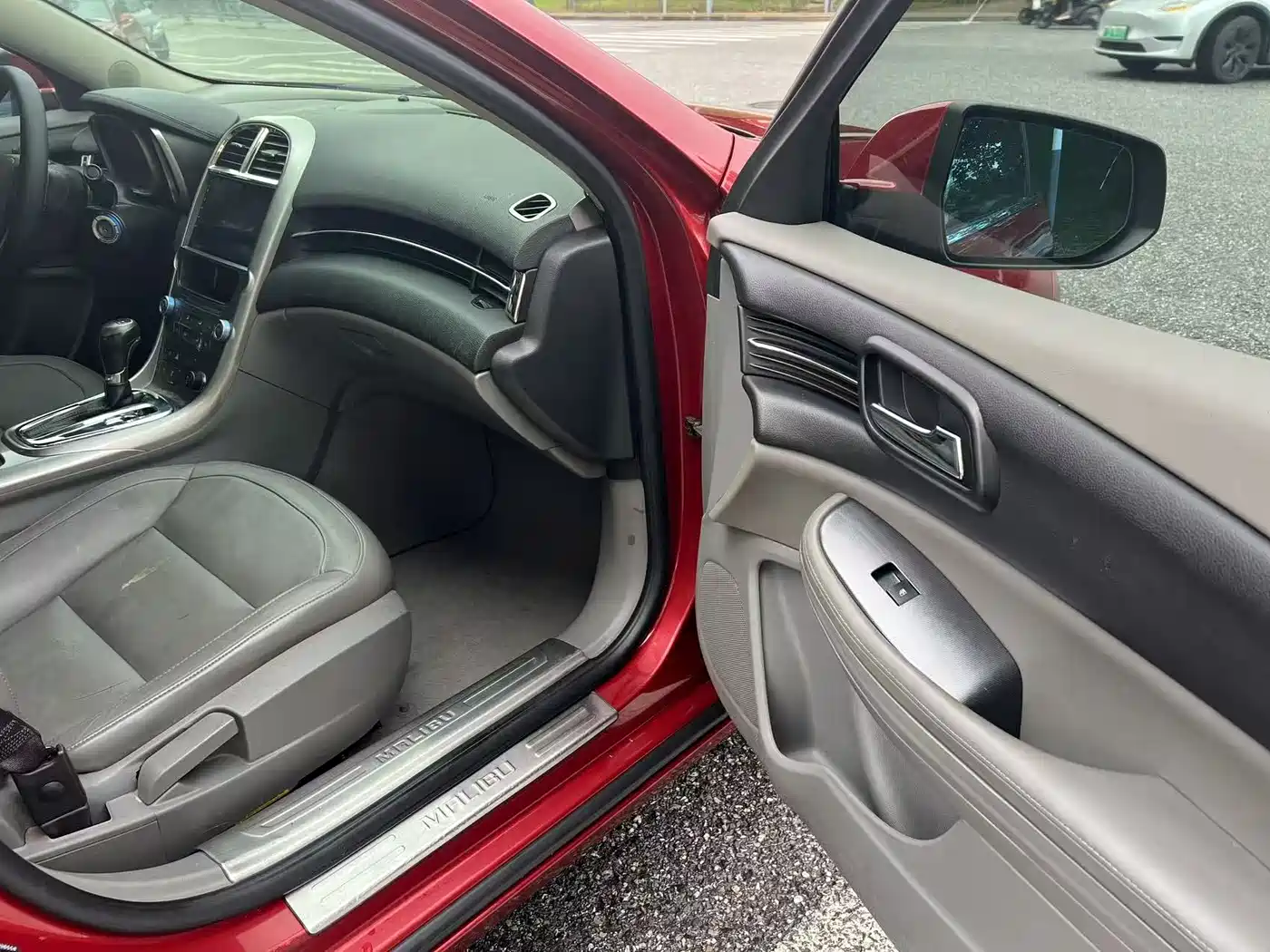 Chevrolet Malibu 2014 2.0L Automatic Luxury фото 10
