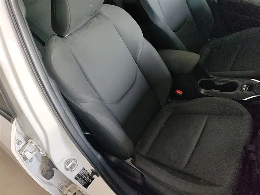 Toyota Levin 2023 TNGA 1.5L CVT Progressive фото 20