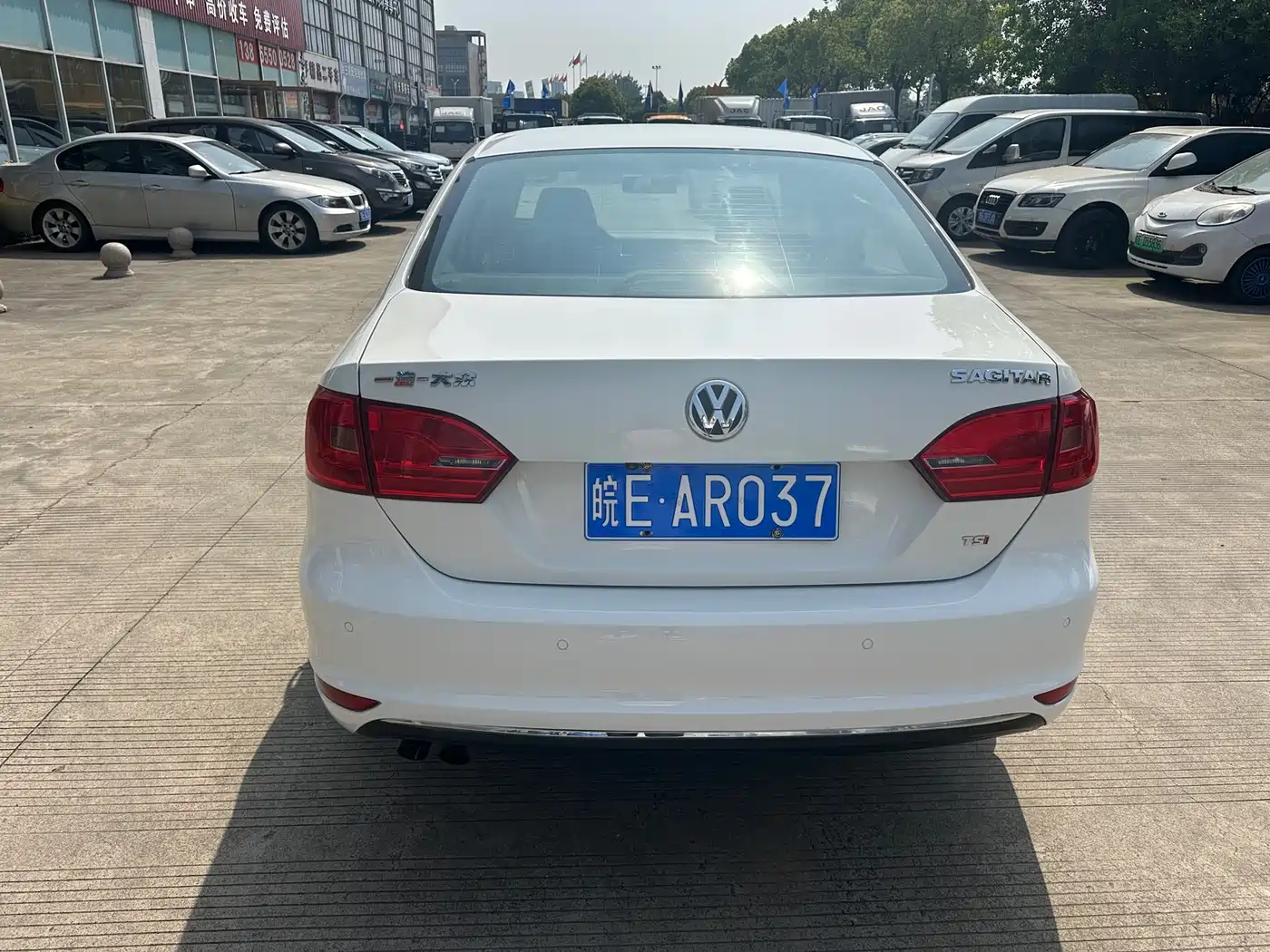Volkswagen Sagitar 2014 1.4TSI Automatic Luxury фото 5