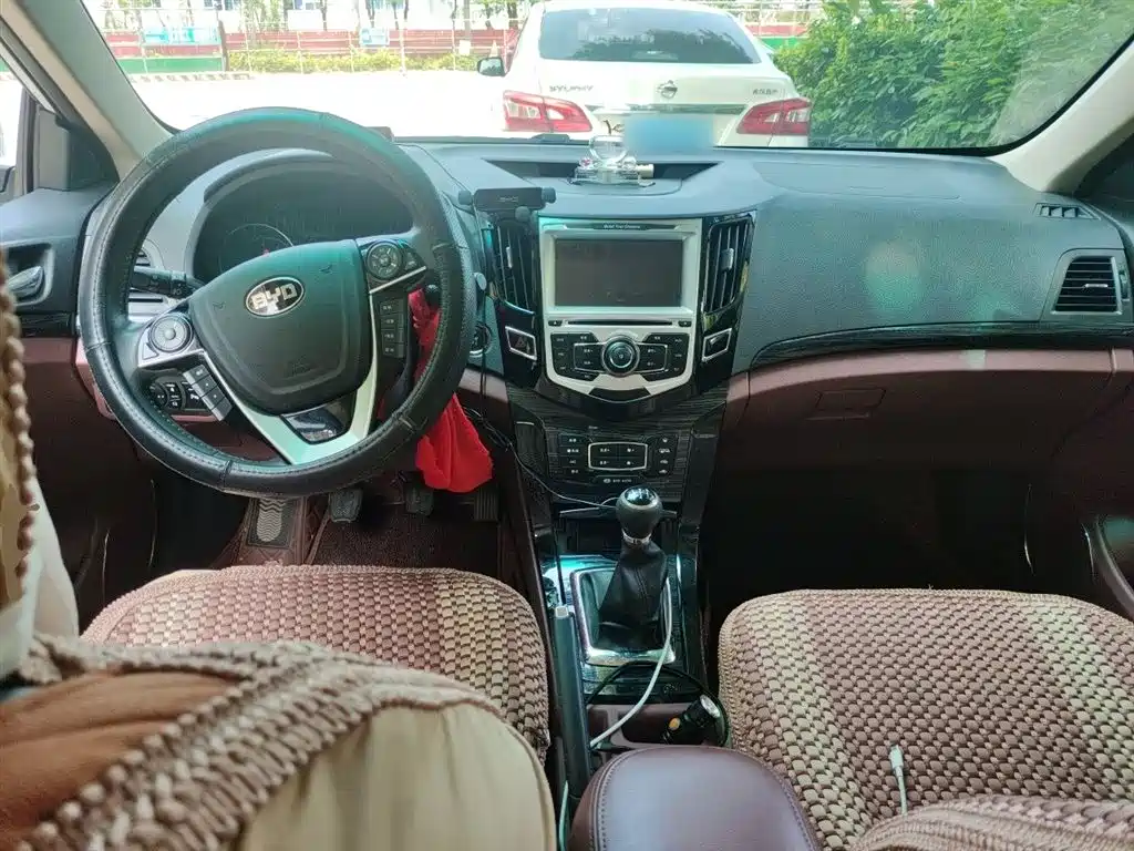 BYD Surui 2016 1.5L Manual Elite фото 6
