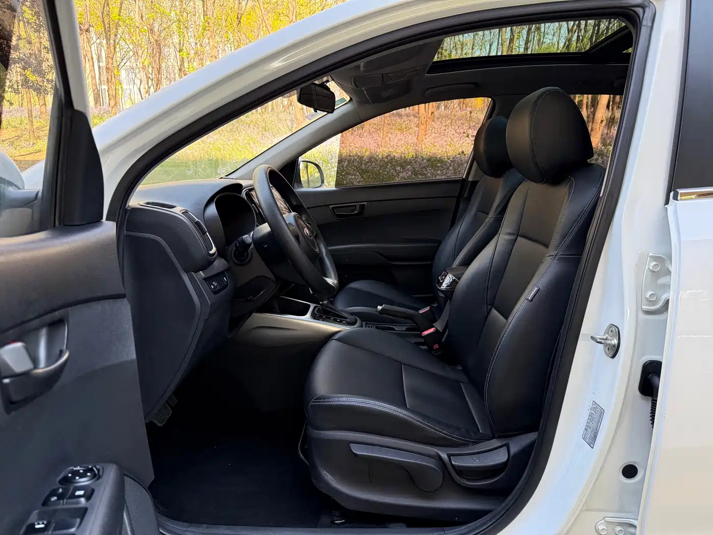 Kia KX3 Smart Run 2017 1.6L Automatic Proud Elegance Edition фото 7