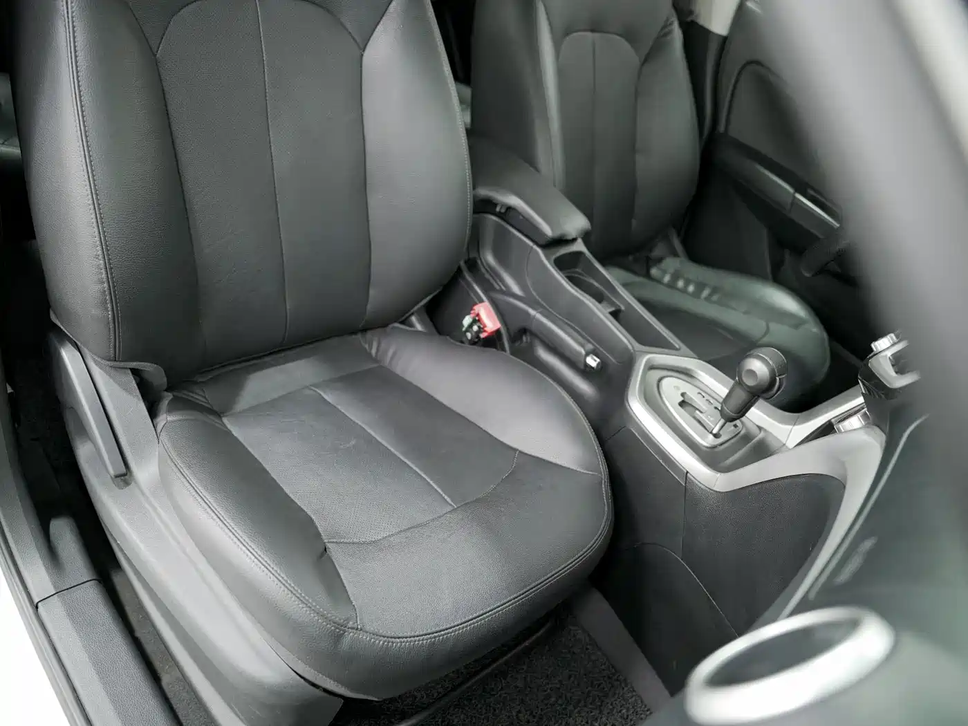 Venucia T70 2015 2015 2.0L CVT Smart Edition