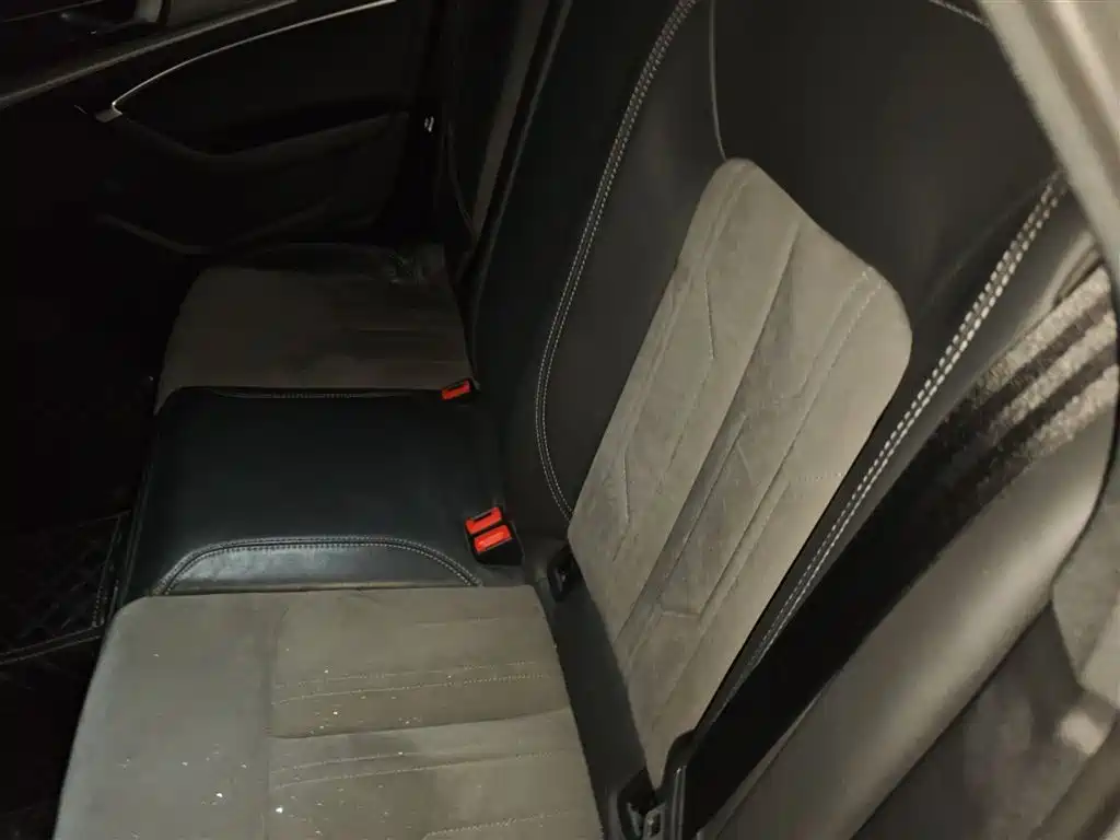 Audi A6L 2019 40 TFSI Luxury Dynamic фото 15