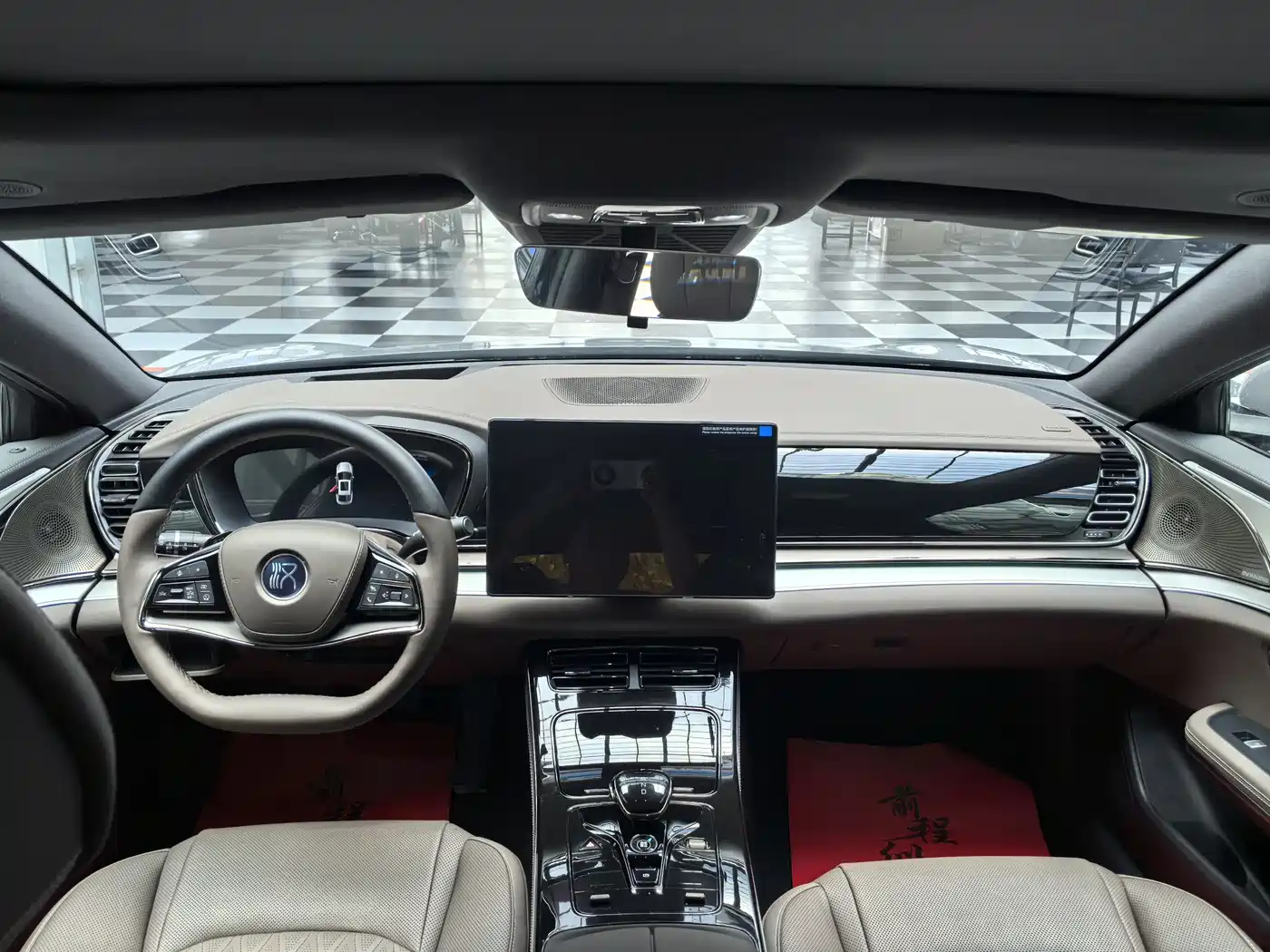 BYD Han 2025 2025 DM-i Smart Driving Edition 125KM Honor