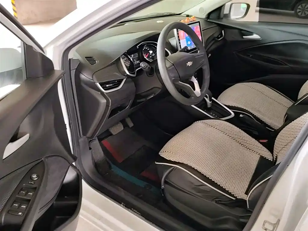Chevrolet Cavalier 2020 325T Automatic Joy Edition фото 16