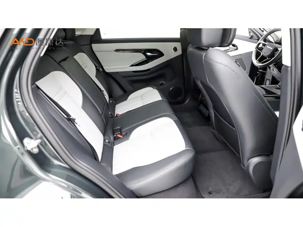 Land Rover Range Rover Evoque 2024 Range Rover Evoque L 249PS Light Master Edition фото 8