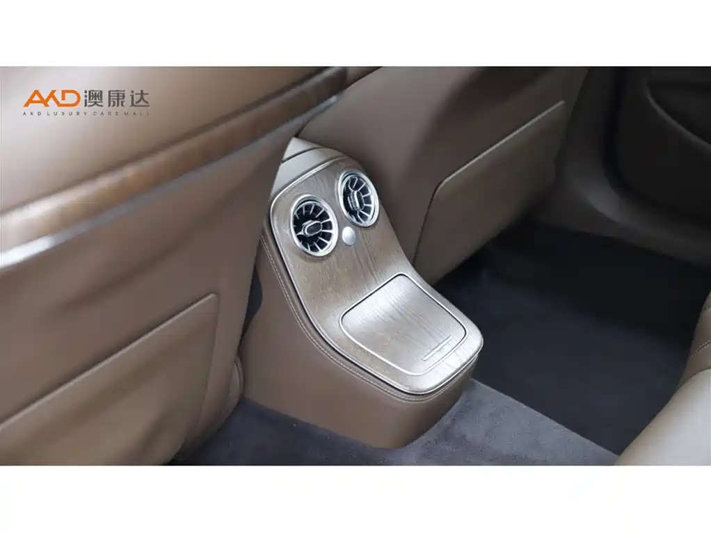 Mercedes-Benz E-Class New Energy 2023 E 350 e L Plug-in Hybrid Sedan фото 9