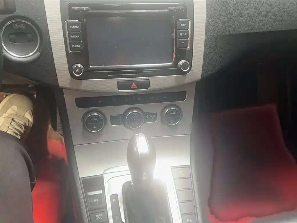 Volkswagen Magotan 2015 Facelift 1.8TSI Premium фото 7