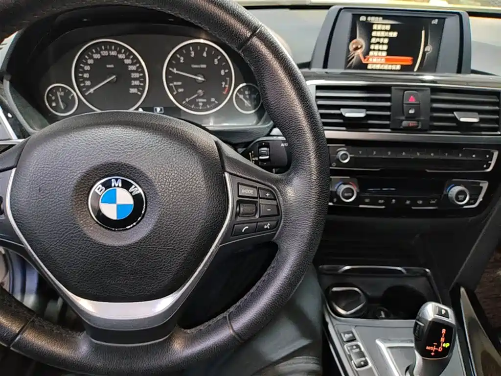BMW 3 Series 2017 320Li Fashion фото 10