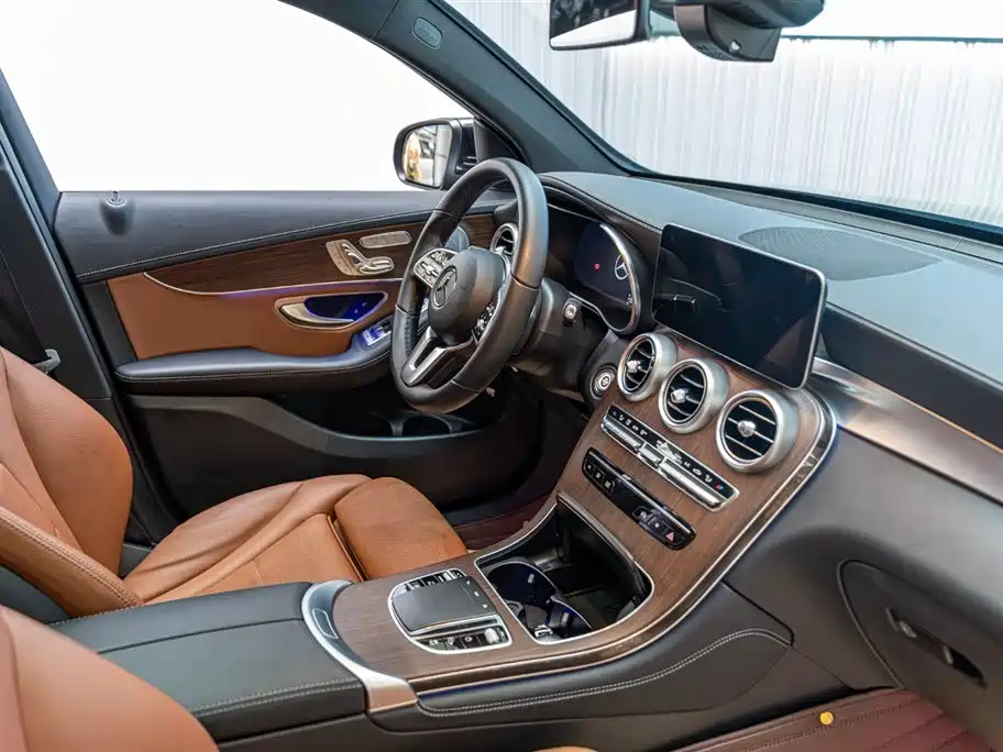 Mercedes-Benz GLC 2021 GLC 300 L 4MATIC Sporty фото 24