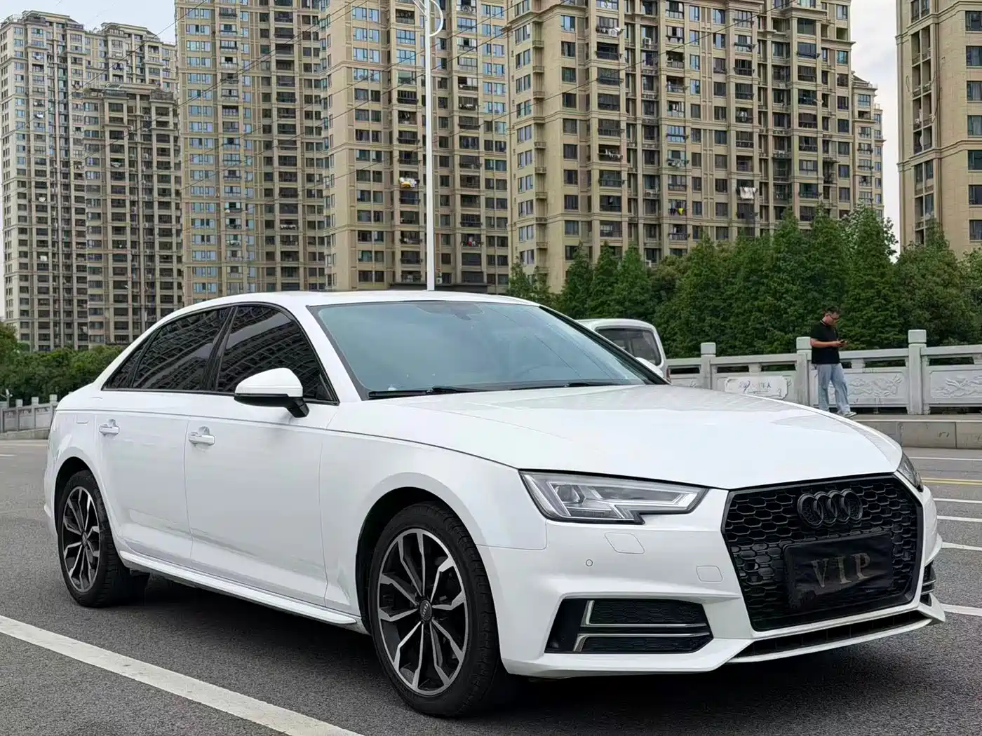 Audi A4L 2018 30th Anniversary 40 TFSI Fashion фото 3