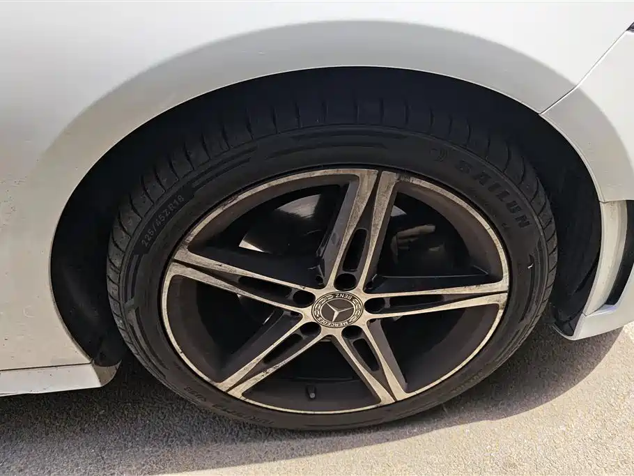Mercedes-Benz A-Class 2019 A 220 L 4MATIC Sports Sedan фото 6
