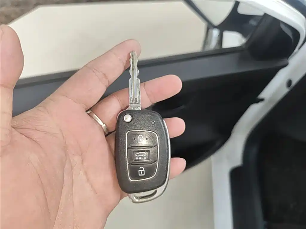 Hyundai Elantra 2016 1.4T DCT Dynamic·Vitality фото 9