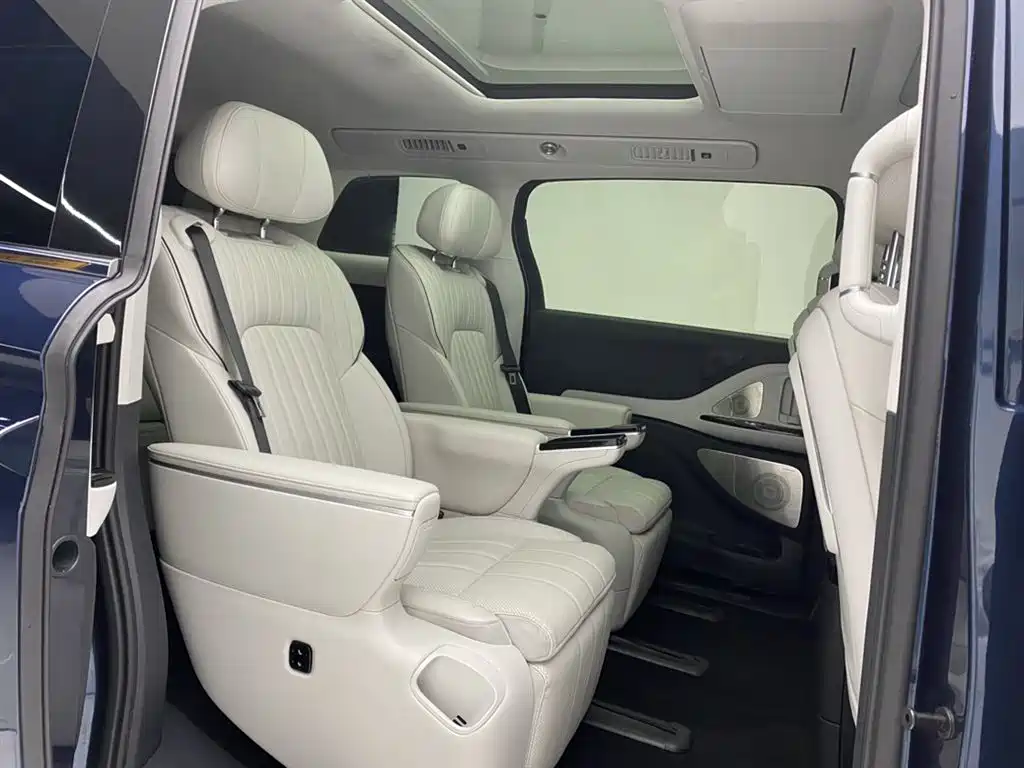 Voyah Auto Voyah Dreamer 2025 PHEV AWD Flagship Kunpeng Edition фото 24