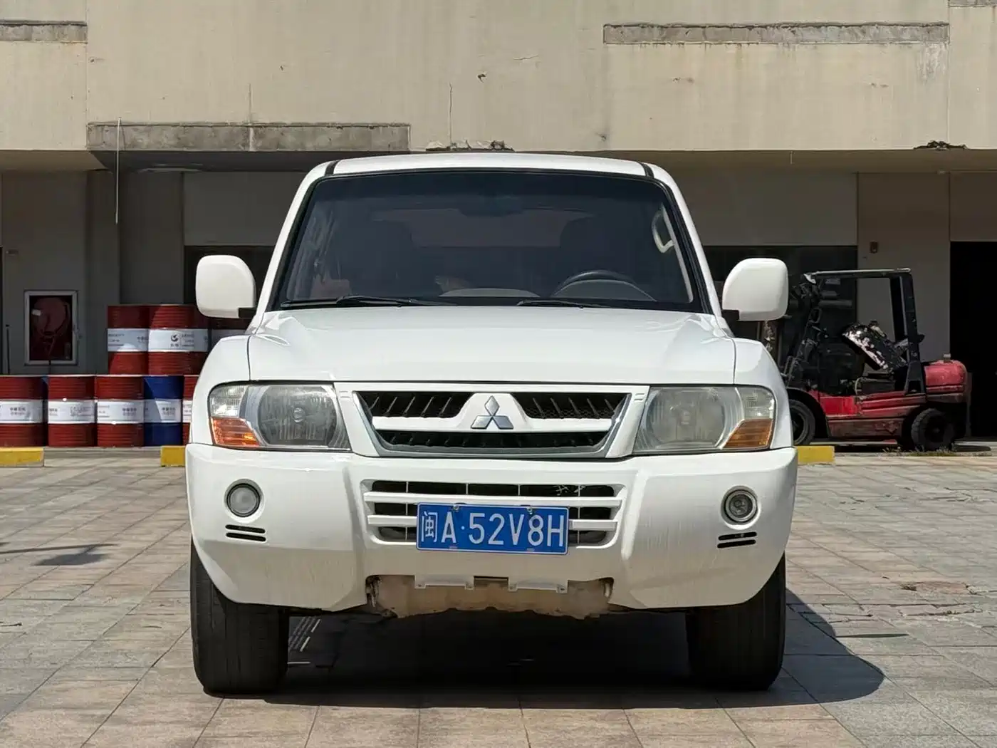 Mitsubishi Pajero 2011 Mitsubishi Pajero V73 3.0L MT GLS фото 2