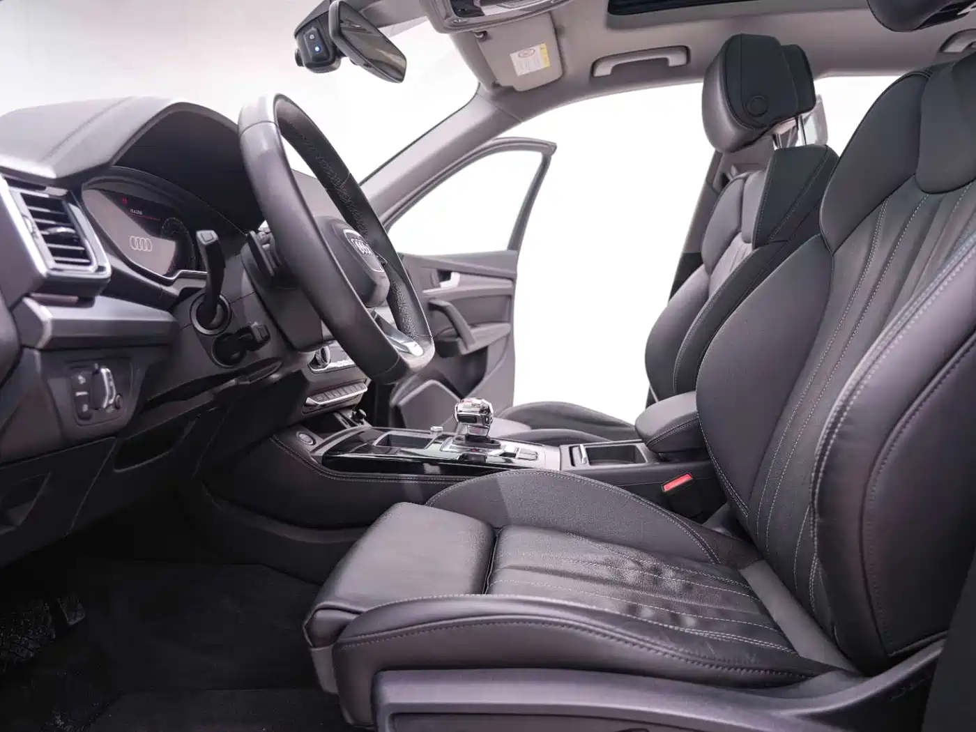 Audi Q5L 2022 Facelift 40T Luxury Dynamic фото 23