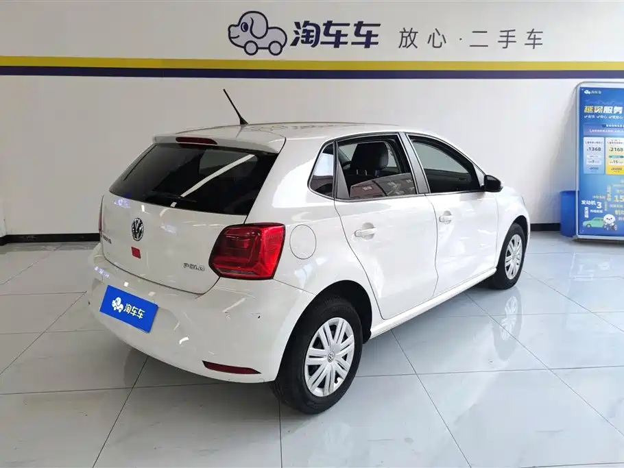 Volkswagen Polo 2016 1.4L Automatic Trend фото 3